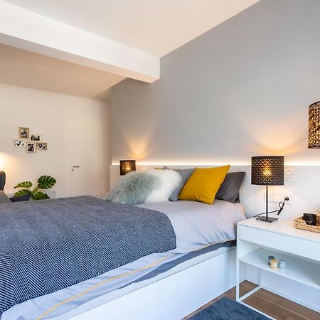 Impresionante Apartamento En Plaza De Galicia Vilagarcia de Arousa Exterior photo